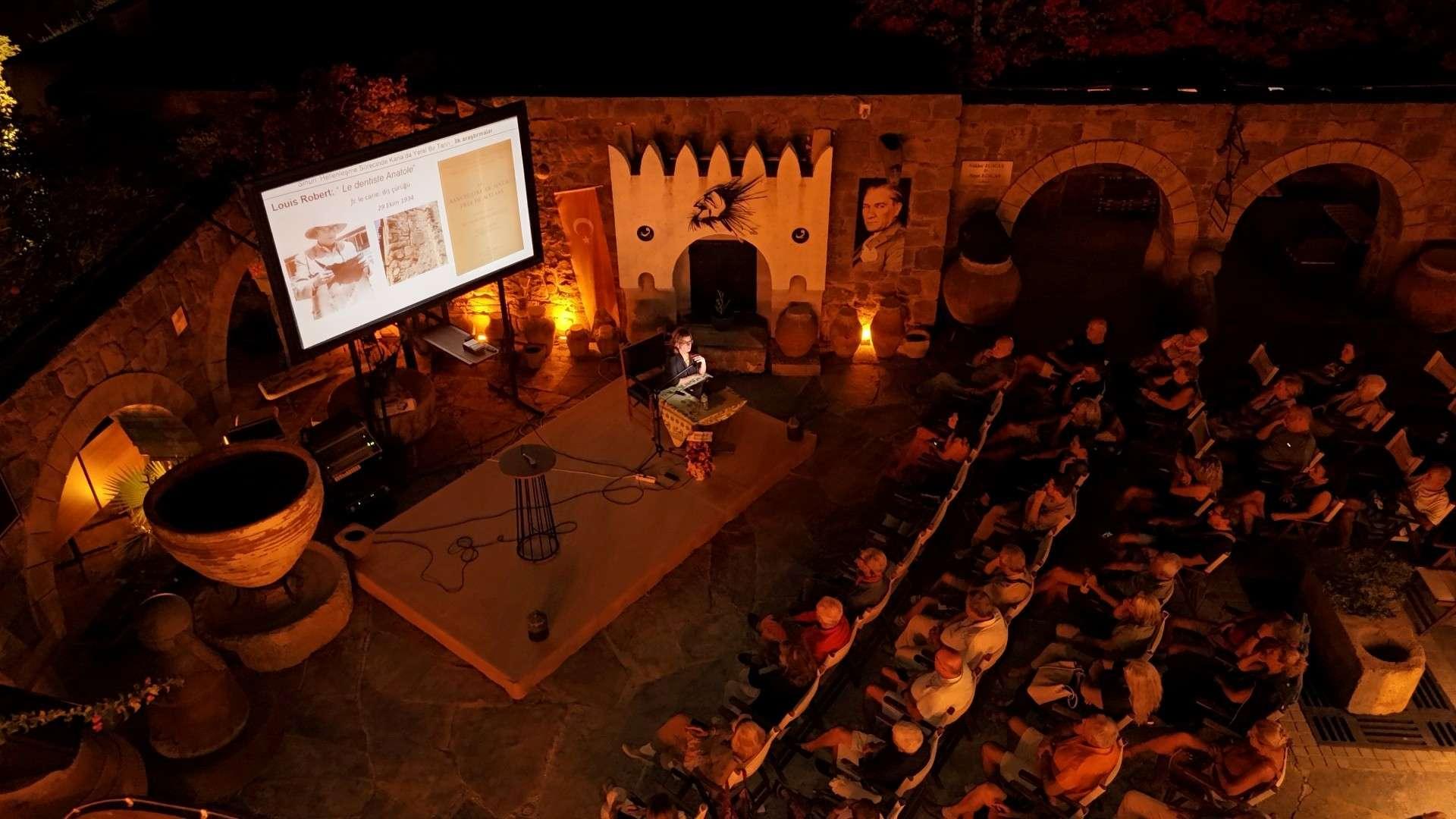 ARCHAEOLOGY & IDENTITY: SINURI, A LOCAL GOD IN THE HELLENISATION OF KARIA