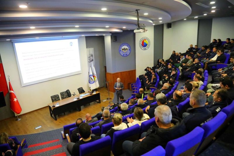 KALİTELİ HİZMET İÇİN EĞİTİMLER SÜRÜYOR