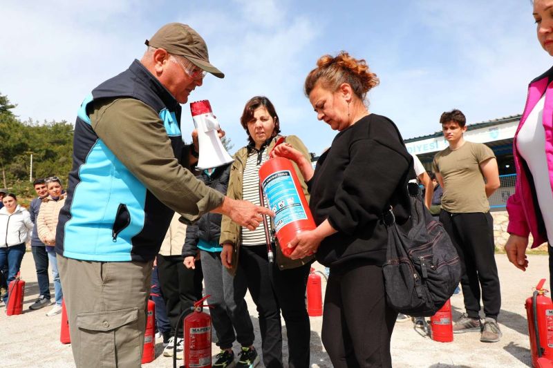 BELEDİYE, YANGIN EĞİTİMİ PROGRAMLARINI SÜRDÜRÜYOR