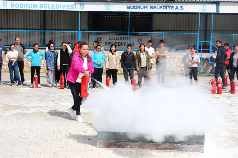 BELEDİYE, YANGIN EĞİTİMİ PROGRAMLARINI SÜRDÜRÜYOR