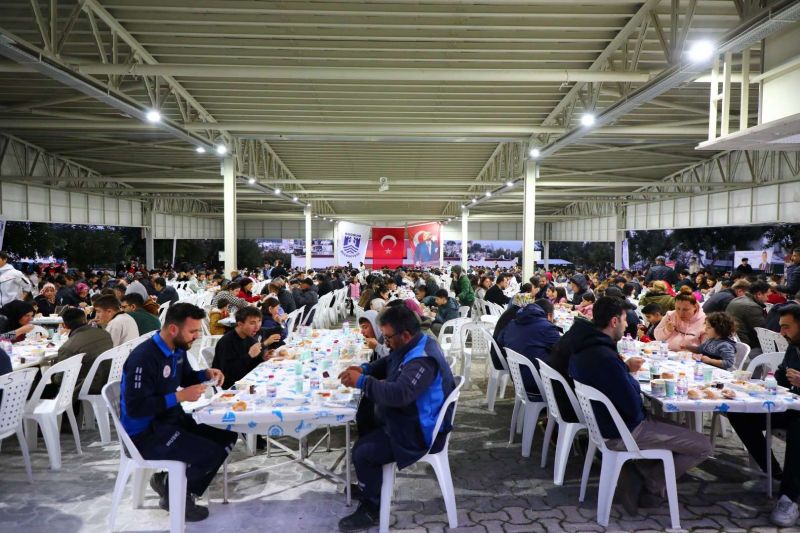 BODRUM, BAYRAMI BİRLİK VE BERABERLİKLE KARŞILIYOR