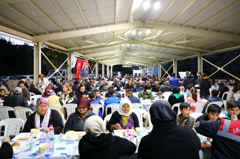 BODRUM, BAYRAMI BİRLİK VE BERABERLİKLE KARŞILIYOR