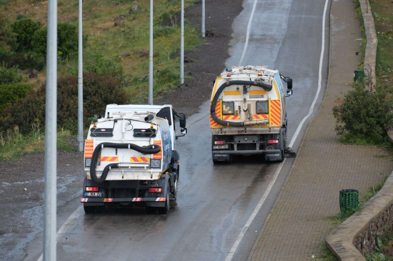 YENİ TEMİZLİK PERSONELİ GÖREVE BAŞLADI