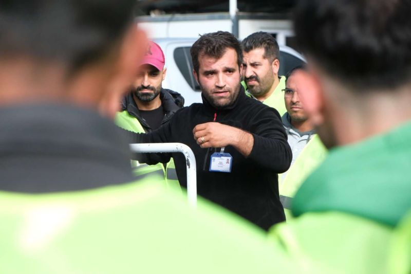 YENİ TEMİZLİK PERSONELİ GÖREVE BAŞLADI