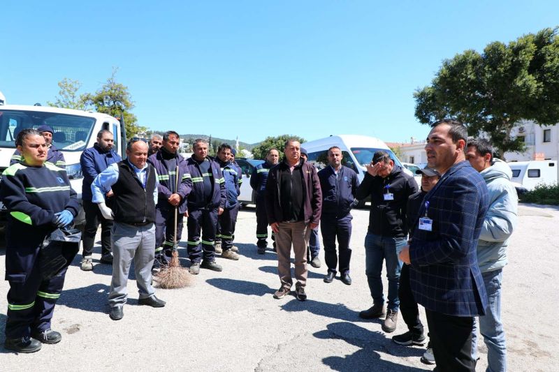 GÜMBET MAHALLESİ’NDE KAPSAMLI TEMİZLİK ÇALIŞMASI