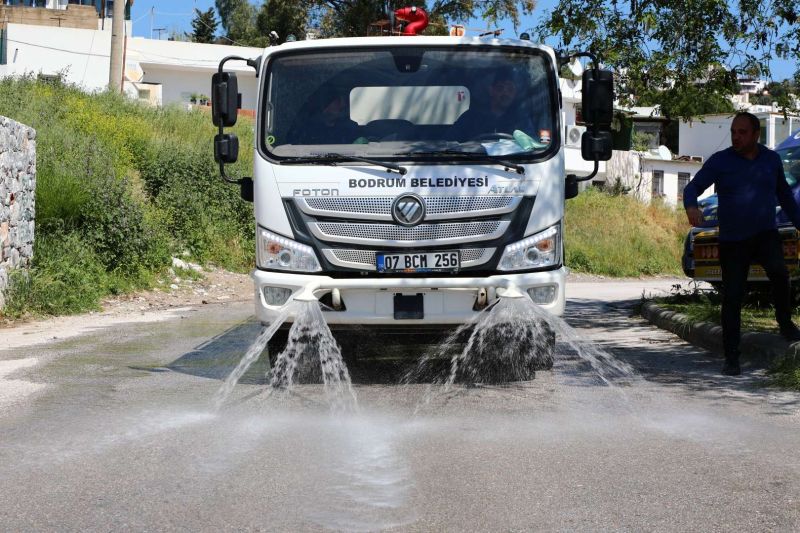 GÜMBET MAHALLESİ’NDE KAPSAMLI TEMİZLİK ÇALIŞMASI