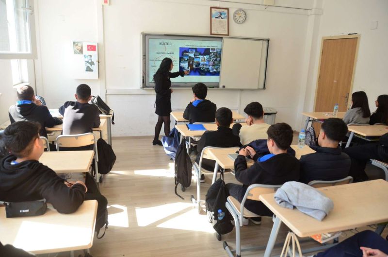 BELEDİYEDEN OKULLARA KÜLTÜREL MİRAS FARKINDALIK EĞİTİMİ