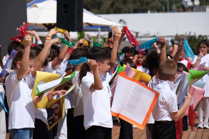 BİTEZ’İN YENİ FESTİVALİ RENKLİ GÖRÜNTÜLERLE GEÇTİ