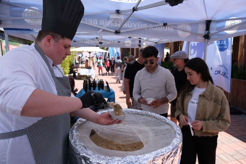 BİTEZ’İN YENİ FESTİVALİ RENKLİ GÖRÜNTÜLERLE GEÇTİ