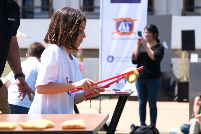 BİTEZ’İN YENİ FESTİVALİ RENKLİ GÖRÜNTÜLERLE GEÇTİ