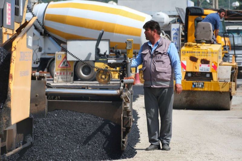 ASFALT ÇALIŞMALARI DEVAM EDİYOR