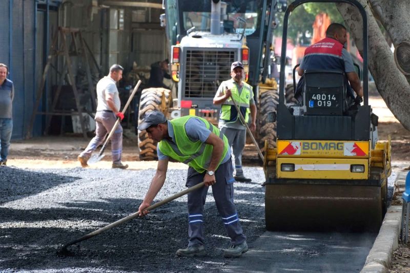 ASFALT ÇALIŞMALARI DEVAM EDİYOR