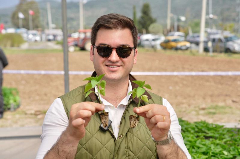 BODRUM PLANTS SEEDS OF SUSTAINABILITY WITH MASSIVE SEEDLING GIVEAWAY