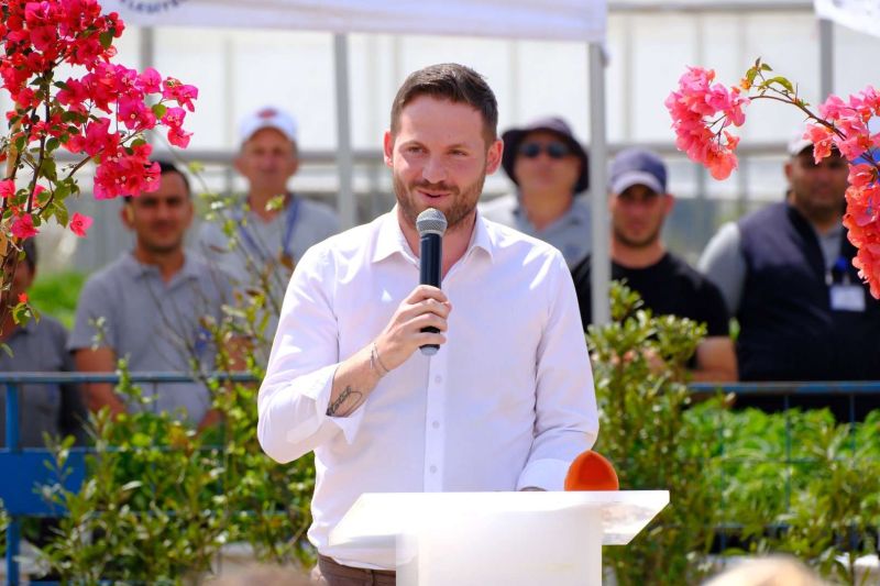 BODRUM PLANTS SEEDS OF SUSTAINABILITY WITH MASSIVE SEEDLING GIVEAWAY