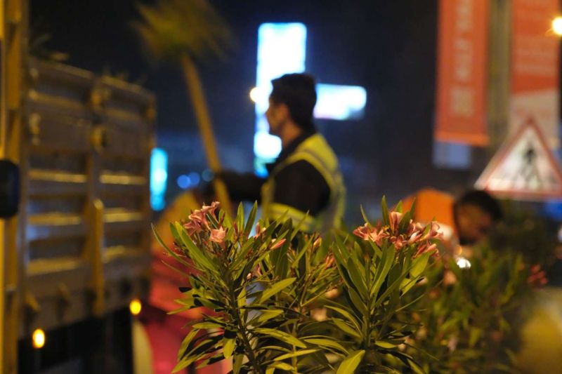 BELEDİYE EKİPLERİNDEN GECE MESAİSİ