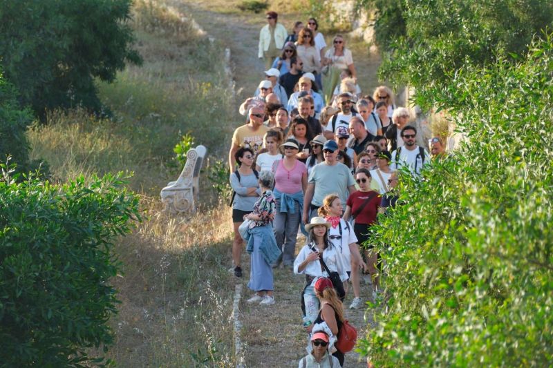 WALKING THE WALLS OF HALIKARNASSOS: BODRUM’S LIVING HISTORY DRAWS LOCAL APPLAUSE
