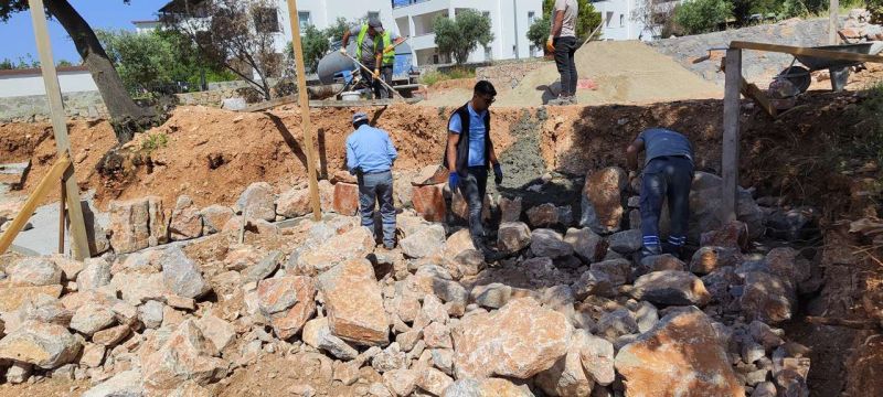 BELEDİYEDEN KAPSAMLI YOL BAKIM ONARIM ÇALIŞMALARI