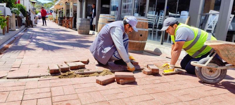 BELEDİYEDEN KAPSAMLI YOL BAKIM ONARIM ÇALIŞMALARI