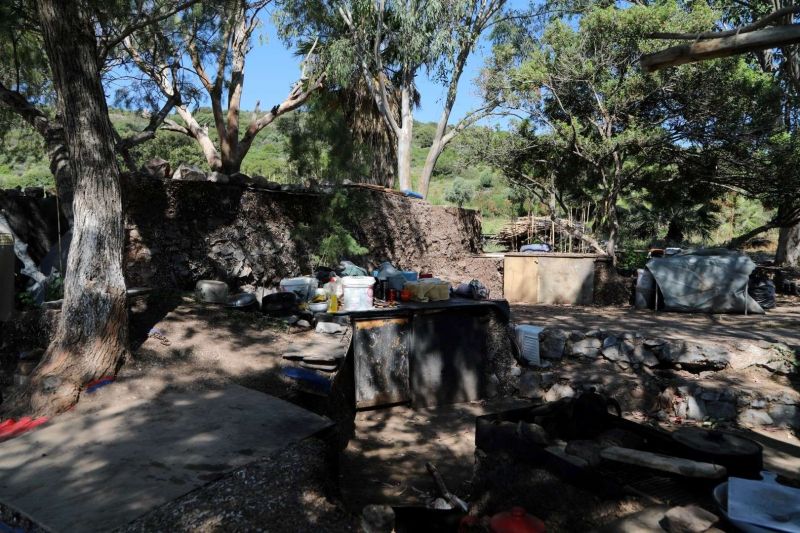ILLEGAL STRUCTURES DEMOLISHED IN BODRUM’S PROTECTED ADABOĞAZI COVE