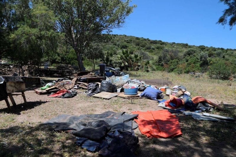 ILLEGAL STRUCTURES DEMOLISHED IN BODRUM’S PROTECTED ADABOĞAZI COVE