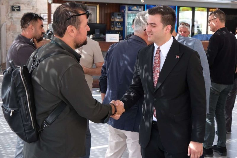 BAŞKAN MANDALİNCİ BASIN MENSUPLARI İLE BİR ARAYA GELDİ