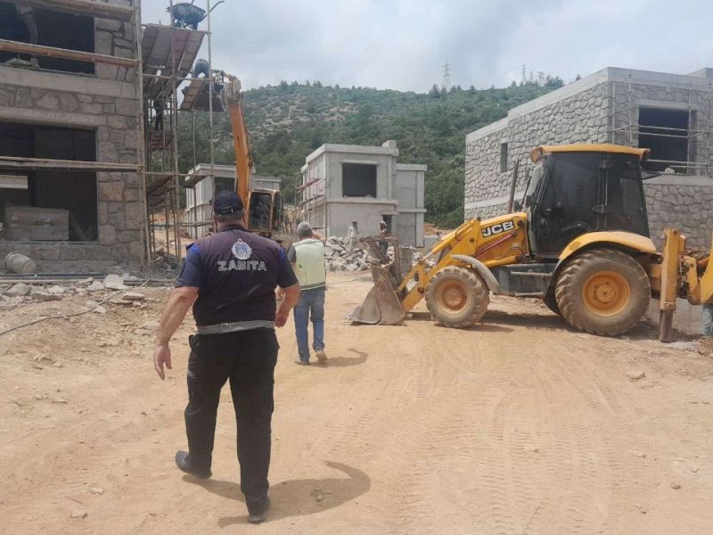 İNŞAAT YASAĞINA UYMAYAN FİRMALARA CEZAİ İŞLEM UYGULANIYOR
