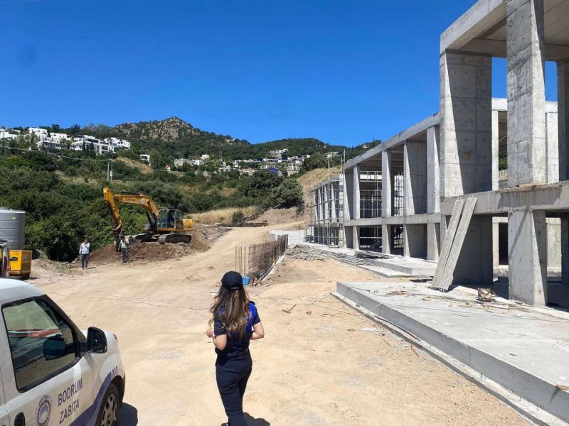 İNŞAAT YASAĞINA UYMAYAN FİRMALARA CEZAİ İŞLEM UYGULANIYOR