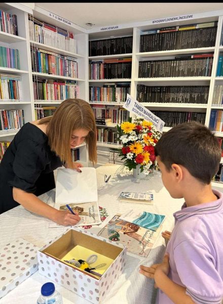 YOUNG READERS MEET AUTHORS IN THE LITERARY DAYS