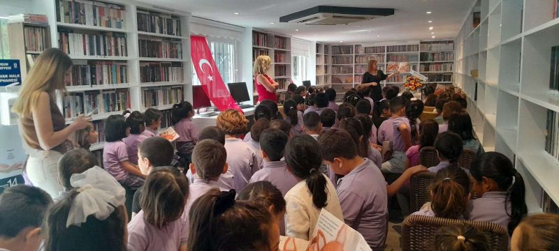 YOUNG READERS MEET AUTHORS IN THE LITERARY DAYS