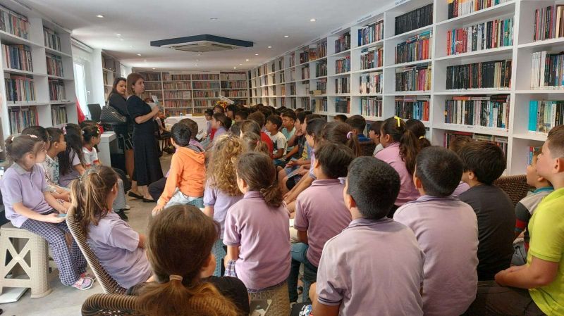 YOUNG READERS MEET AUTHORS IN THE LITERARY DAYS