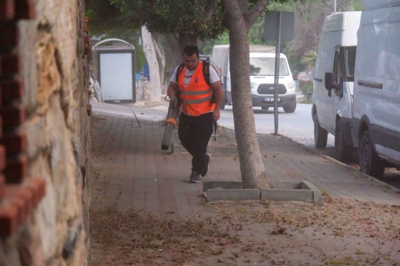 HOLIDAY SHINE: BODRUM’S FIELD TEAMS PREP THE PENINSULA FOR EID