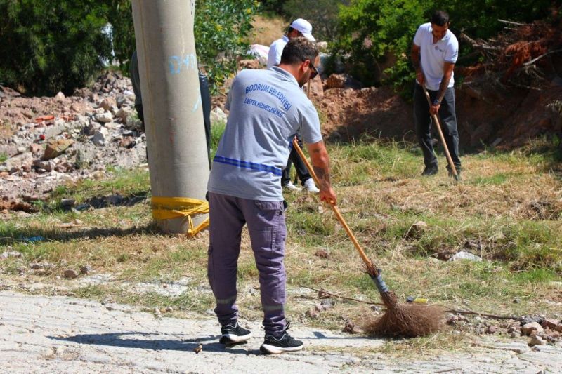 BELEDİYEDEN ÇEVRE TEMİZLİĞİ ÇALIŞMALARI