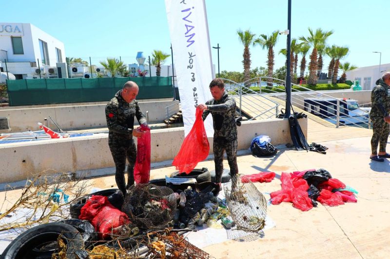 GELENEKSEL DENİZ DİBİ TEMİZLİĞİ DEVAM EDİYOR