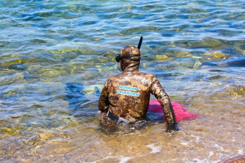 PROTECTING THE BLUE: THIRD PHASE OF SEABED CLEANUP CONTINUES IN TURGUTREİS