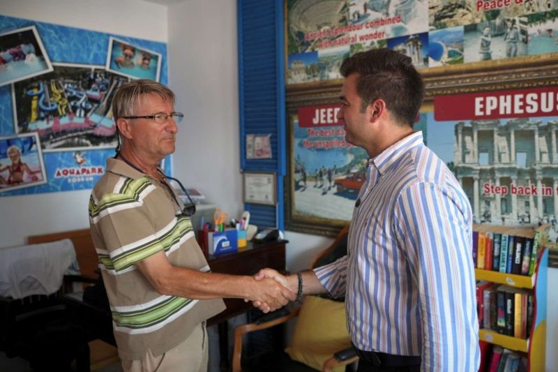 CONNECTING WITH THE LOCALS OF BİTEZ: MAYOR MANDALİNCİ CONTINUES NEIGHBORHOOD VISITS