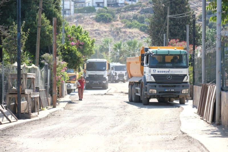 BODRUM MUNICIPALITY ADVANCES ASPHALT ROAD PAVING İN MULTIPLE NEIGHBORHOODS