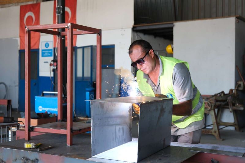 SMART SAVINGS: BODRUM BUILDS ITS OWN URBAN FURNITURE