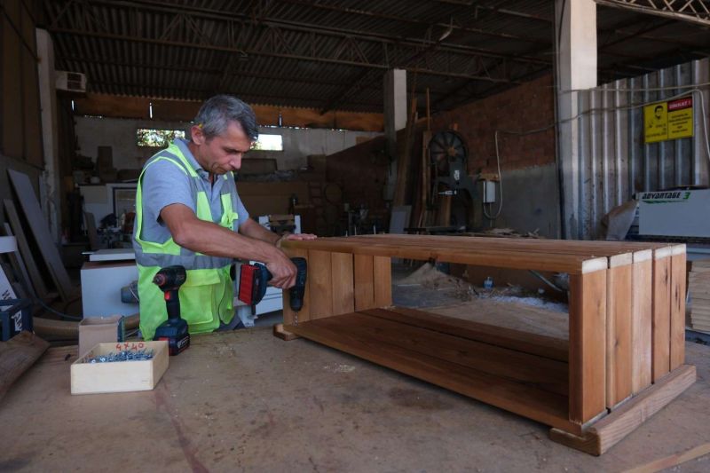 SMART SAVINGS: BODRUM BUILDS ITS OWN URBAN FURNITURE