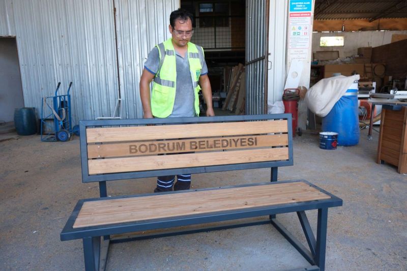 SMART SAVINGS: BODRUM BUILDS ITS OWN URBAN FURNITURE