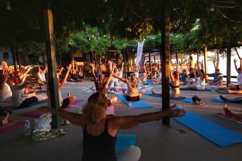 OPEN-AIR YOGA DAYS CONTINUE IN TURGUTREIS