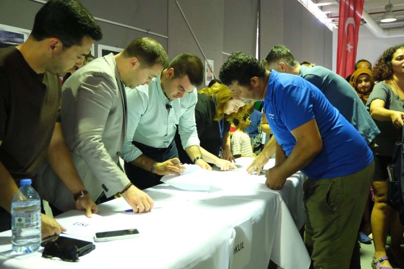 BODRUM MUNICIPALITY PROVIDES STATIONERY SUPPORT FOR STUDENTS
