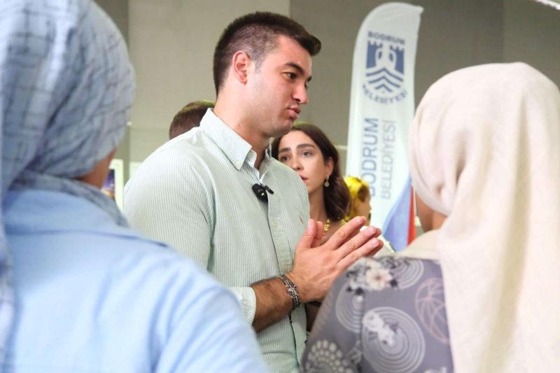 BODRUM MUNICIPALITY PROVIDES STATIONERY SUPPORT FOR STUDENTS