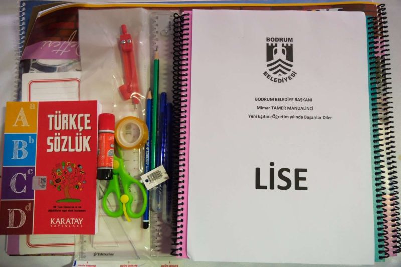 BODRUM MUNICIPALITY PROVIDES STATIONERY SUPPORT FOR STUDENTS