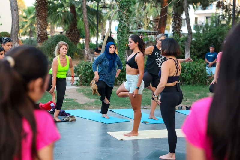 BREATHING WITH BODRUM: YOGA DAYS REACH MUMCULAR