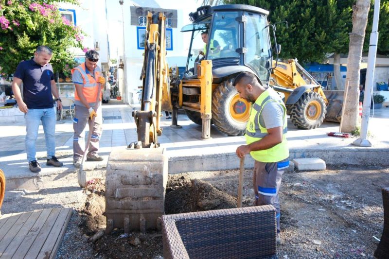MUNICIPAL TEAMS STEP UP CLEANING OPERATIONS IN STREAMS