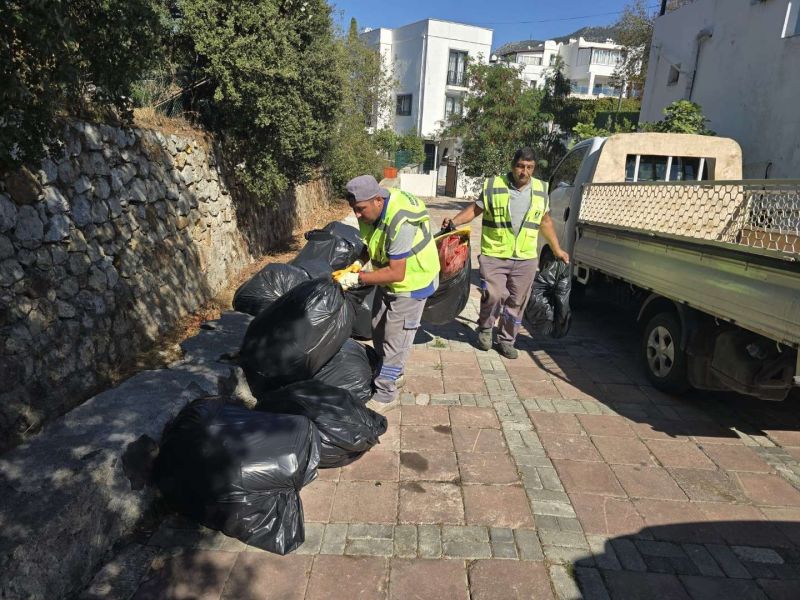 MUNICIPAL TEAMS STEP UP CLEANING OPERATIONS IN STREAMS