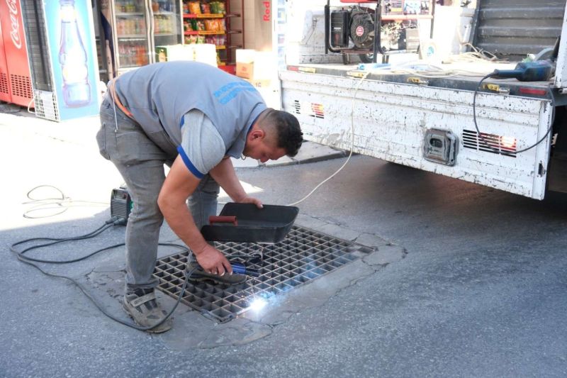 BODRUM’DA MAZGAL VE YAĞMUR SUYU HATTI TEMİZLİĞİ SÜRÜYOR