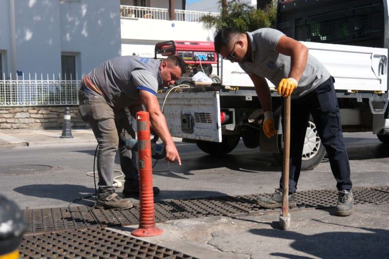 BODRUM’DA MAZGAL VE YAĞMUR SUYU HATTI TEMİZLİĞİ SÜRÜYOR