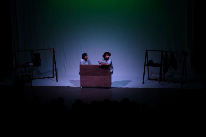 BODRUM BELEDİYESİ ŞEHİR TİYATROSU YENİ OYUNUYLA BEĞENİ TOPLADI