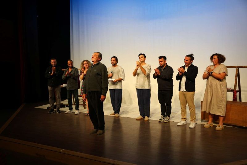 BODRUM BELEDİYESİ ŞEHİR TİYATROSU YENİ OYUNUYLA BEĞENİ TOPLADI